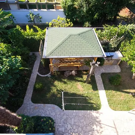 Joze Mit Balkon By Interhome Апартаменты Новиград