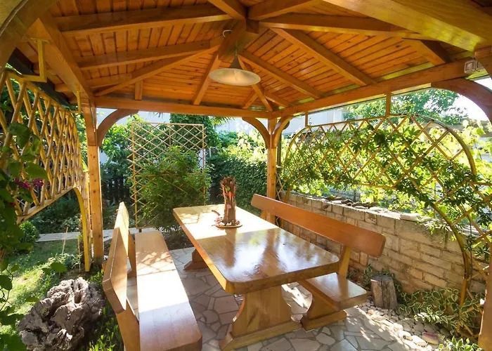 Joze Mit Balkon By Interhome Novigrad (Istria)