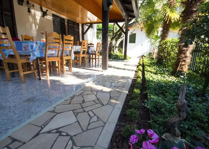 Joze Mit Balkon By Interhome *